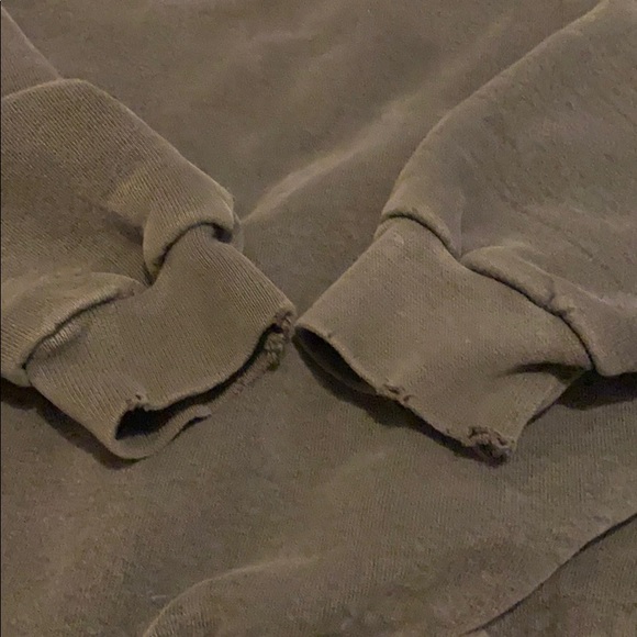 VINTAGE GUESS CREWNECK!!! - Picture 3 of 4